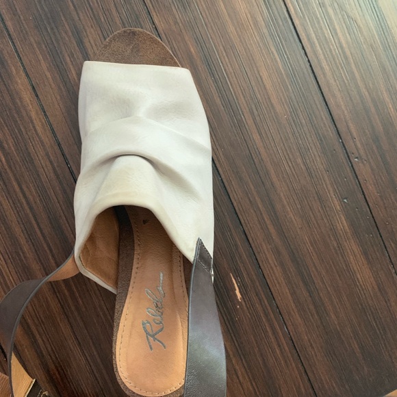 Rebel Linden Chunky Heel Open Back Sandal - Picture 6 of 8